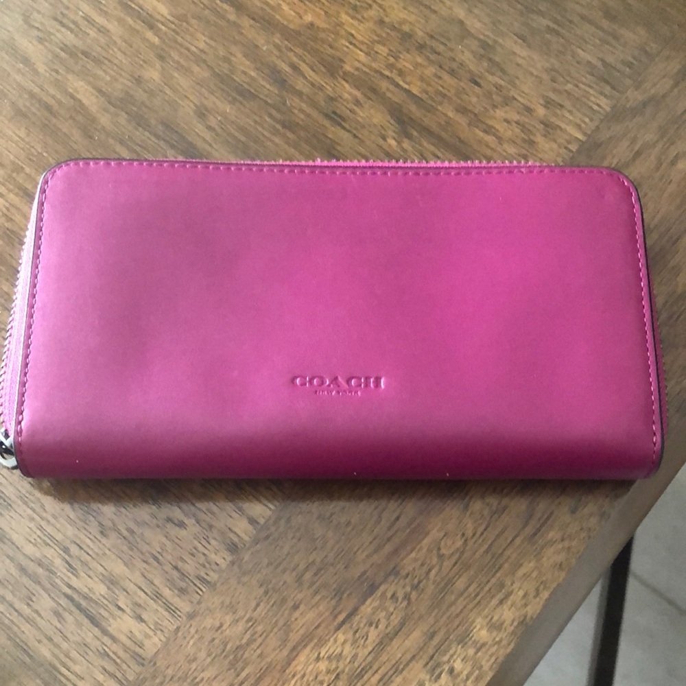 Coach Pac Man “Pinky” Ghost Wallet - Picture 3 of 8